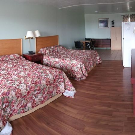 Chimo Motel Cochrane Dış mekan fotoğraf