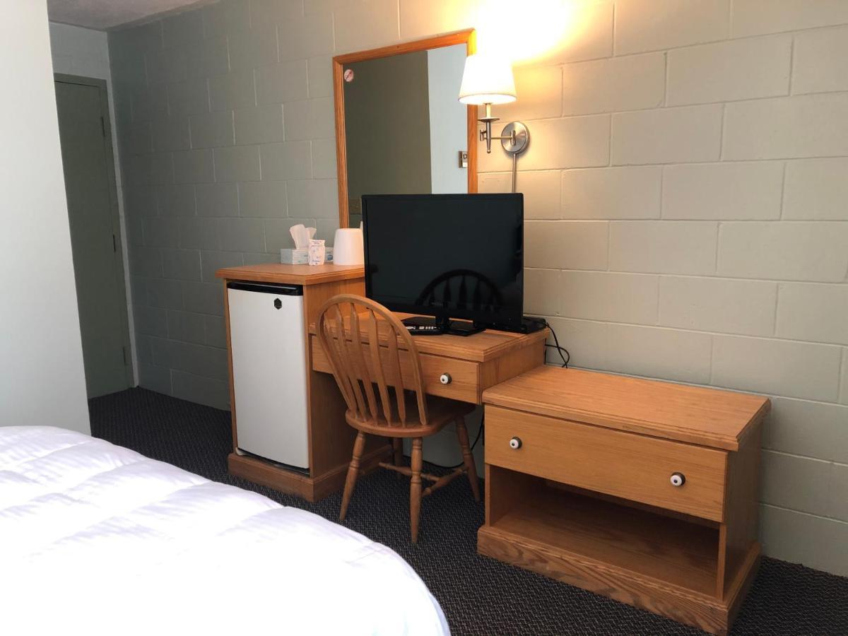 Chimo Motel Cochrane Dış mekan fotoğraf