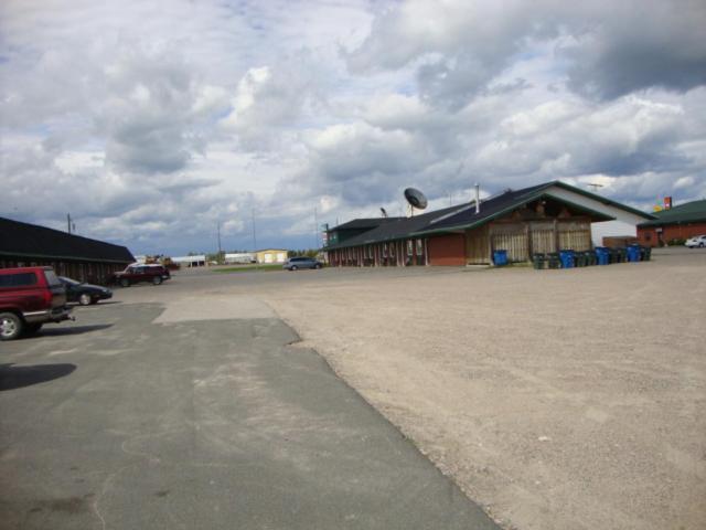 Chimo Motel Cochrane Dış mekan fotoğraf