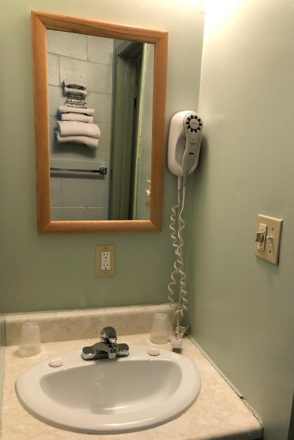 Chimo Motel Cochrane Dış mekan fotoğraf