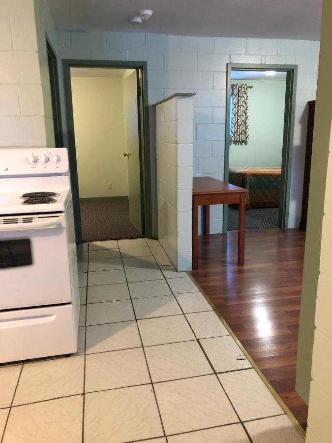 Chimo Motel Cochrane Dış mekan fotoğraf