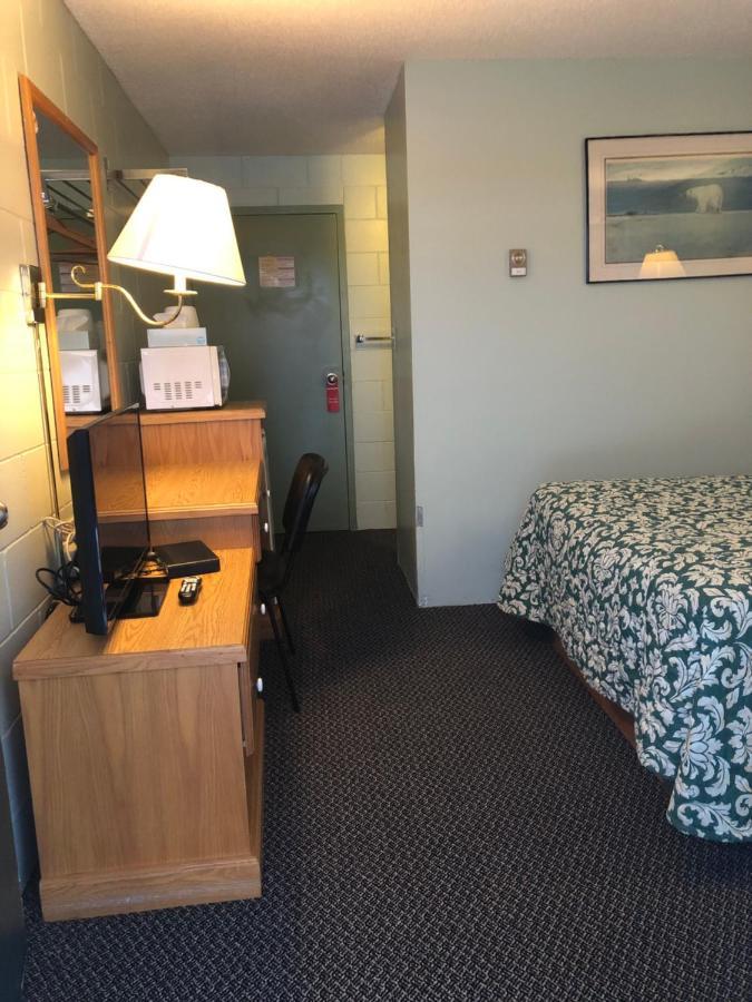 Chimo Motel Cochrane Dış mekan fotoğraf