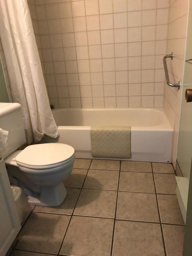 Chimo Motel Cochrane Dış mekan fotoğraf