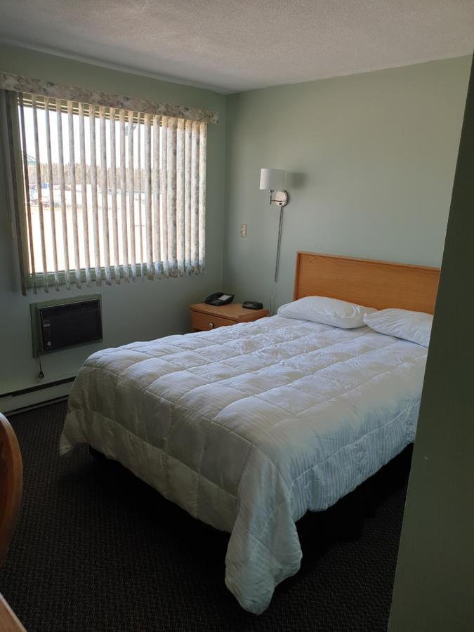 Chimo Motel Cochrane Dış mekan fotoğraf
